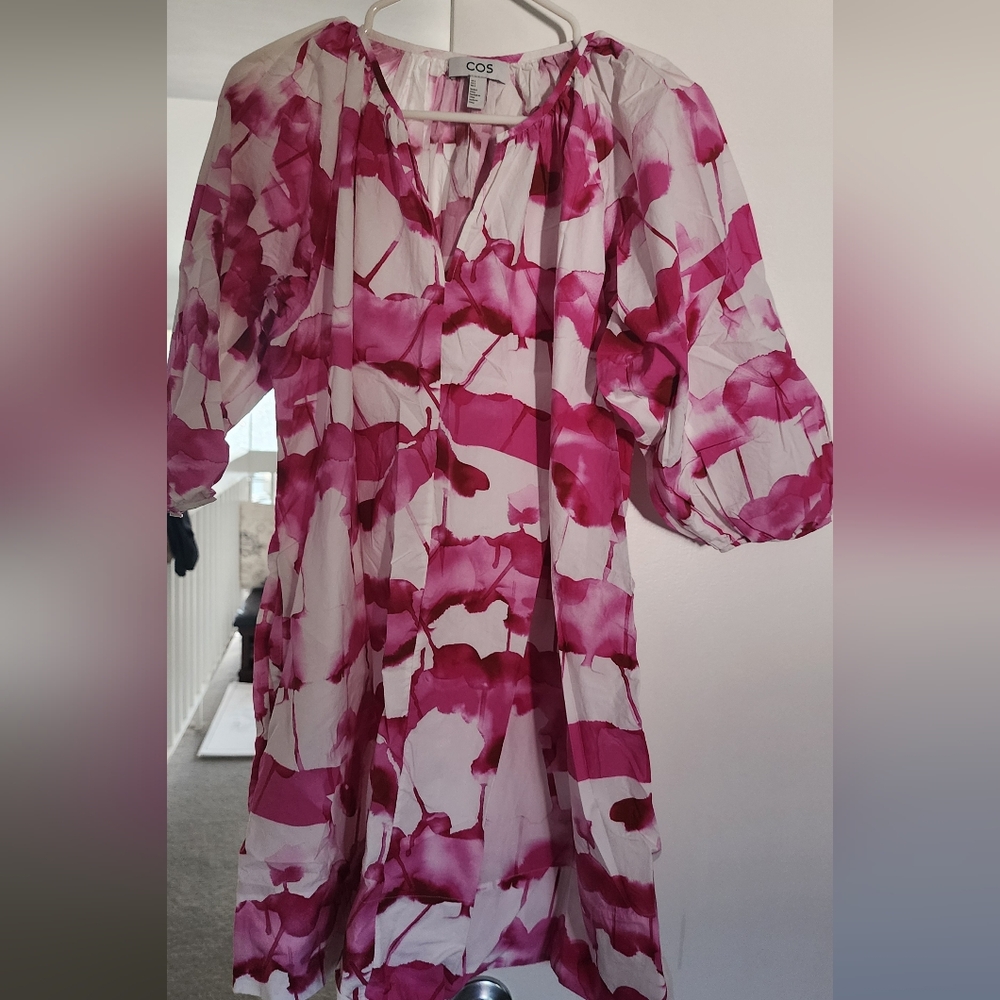 COS Fuchsia and White Abstract Dress